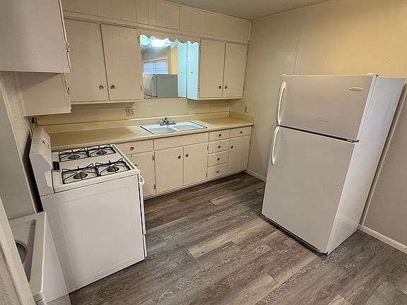 3rd image of 2707 5th Ave APT 1