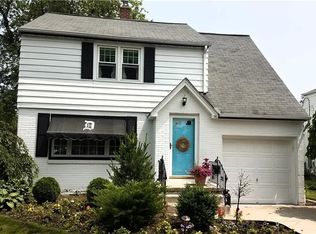 136 Avalon Dr, Amherst, NY 14226