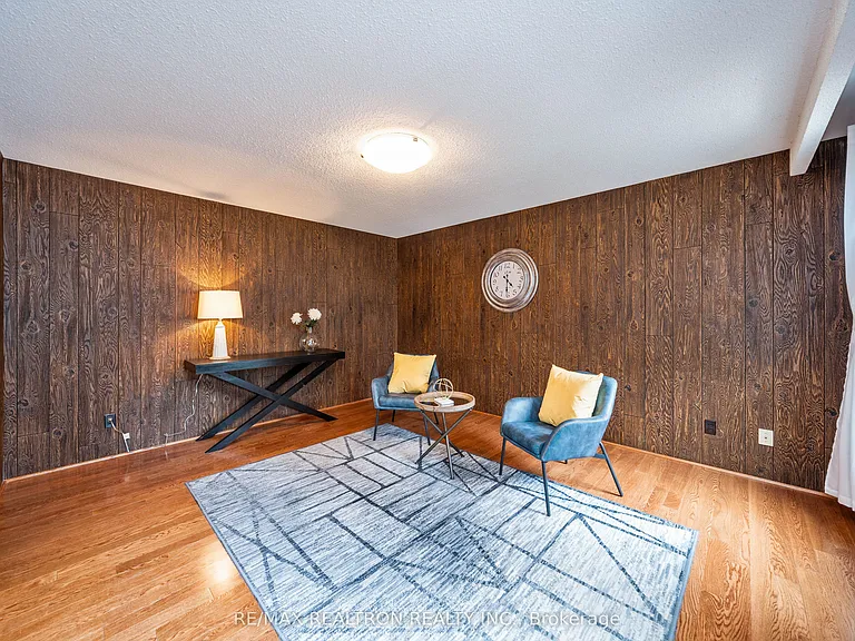 194 Glenada Ct — Photo 9