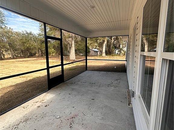 3rd image of 1072 Hudson Creek Dr
