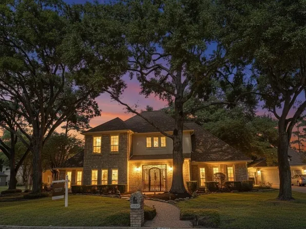 18326 Lake Oaks Dr, Spring, TX 77388