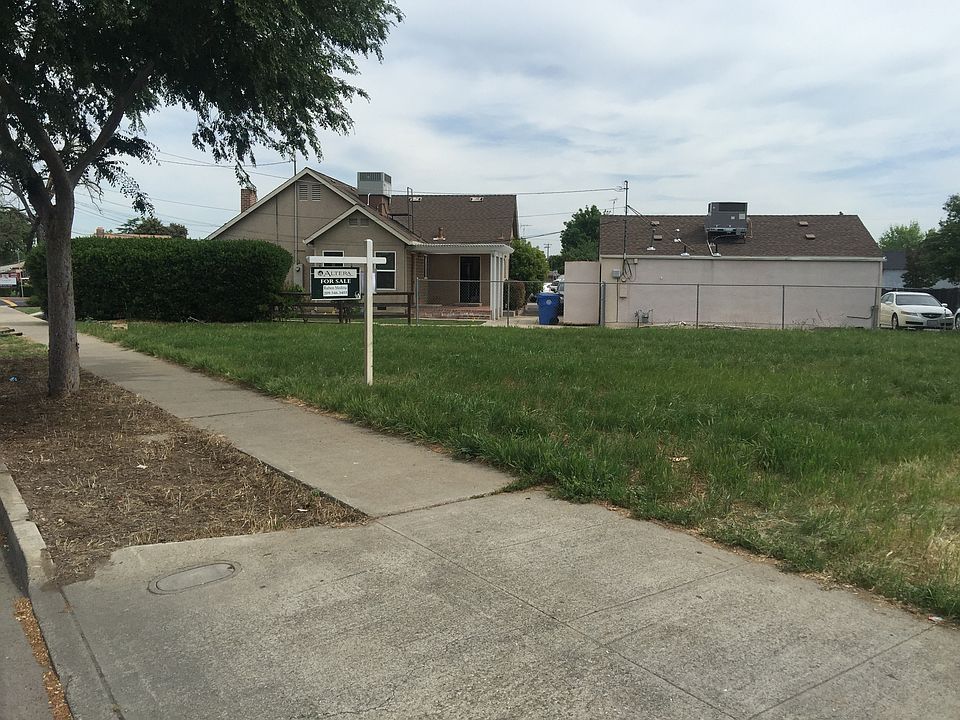 1st image of 132 N Sherman Ave