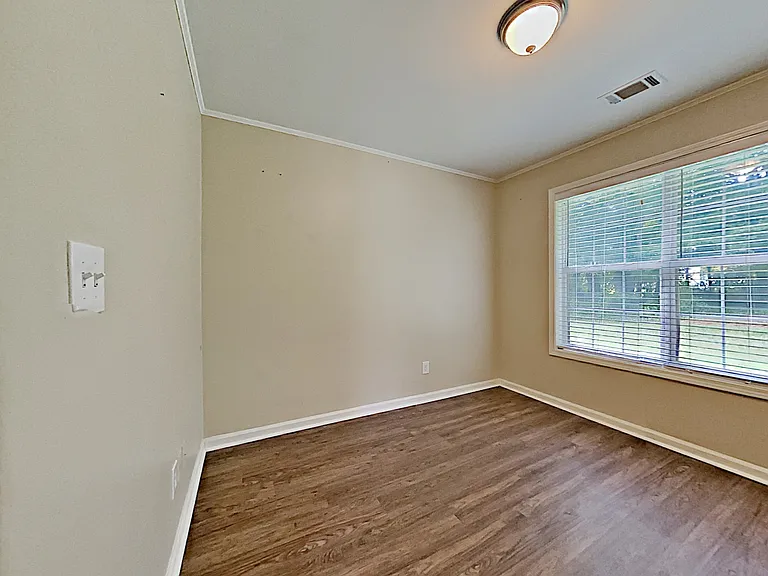 3916 Wakefield Dr — Photo 15