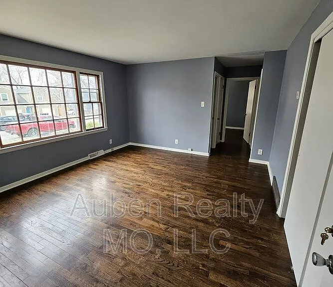 3823 Bell St #A — Photo 2