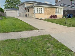 1517 Webster Ln, Des Plaines, IL 60018
