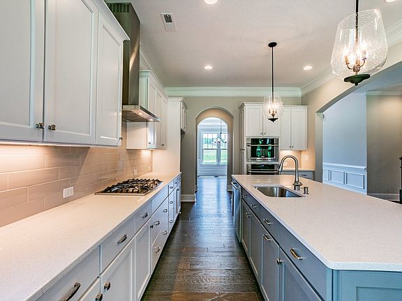 2nd image of 5114 Harwich Cir