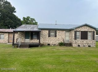 404 Gravouia Dr, Breaux Bridge, LA 70517