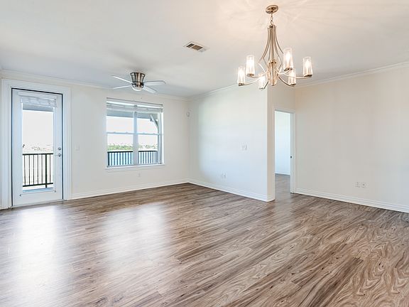 4th image of 2500 King Arthur Blvd Unit 302