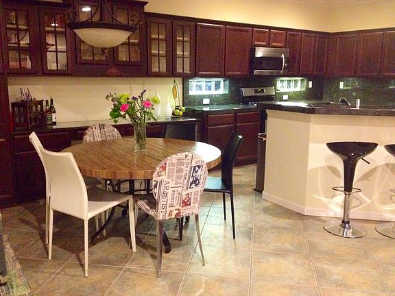 Dining area--fantastic open floor plan!