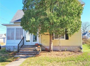 722 S Main St, Fostoria, OH 44830