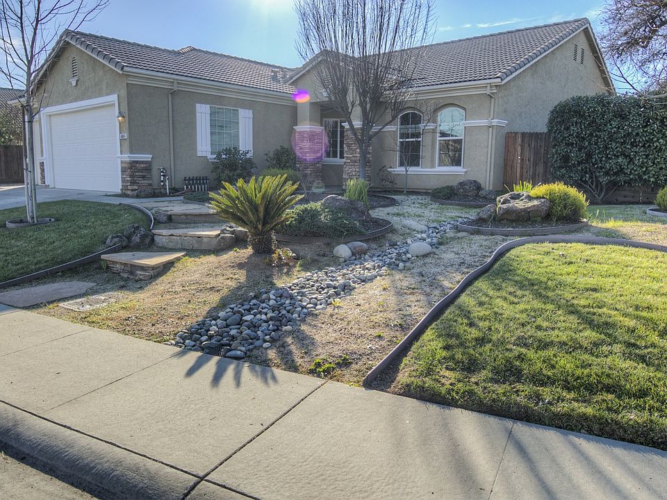 1st image of 404 Savannah Dr