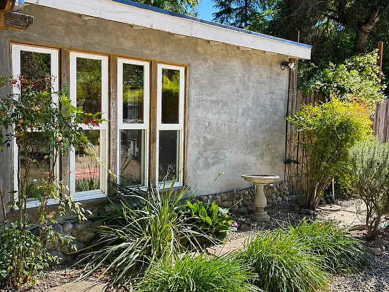 1446 Old Topanga Canyon Rd #A — Photo 2
