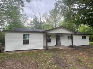 148 N Jeffus St, Deport, TX 75435