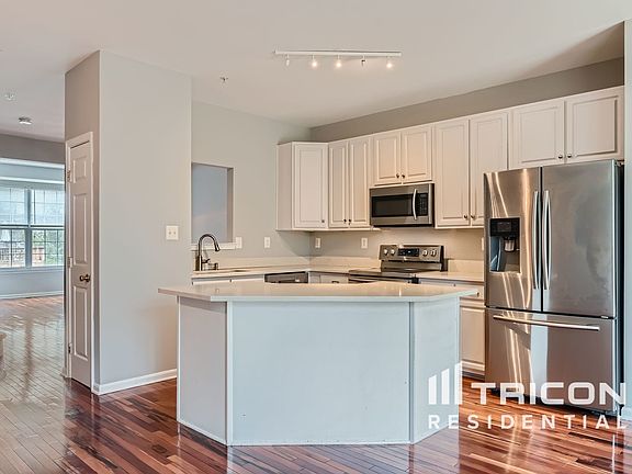4th image of 8007 Apple Valley Dr
