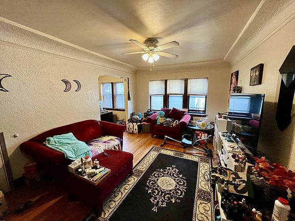 2nd image of 1420 E Capitol Dr APT 103