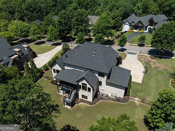 4th image of 2343 Northern Oak Dr