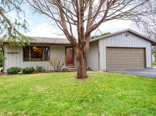 1852 Laverne Dr, Sandwich, IL 60548