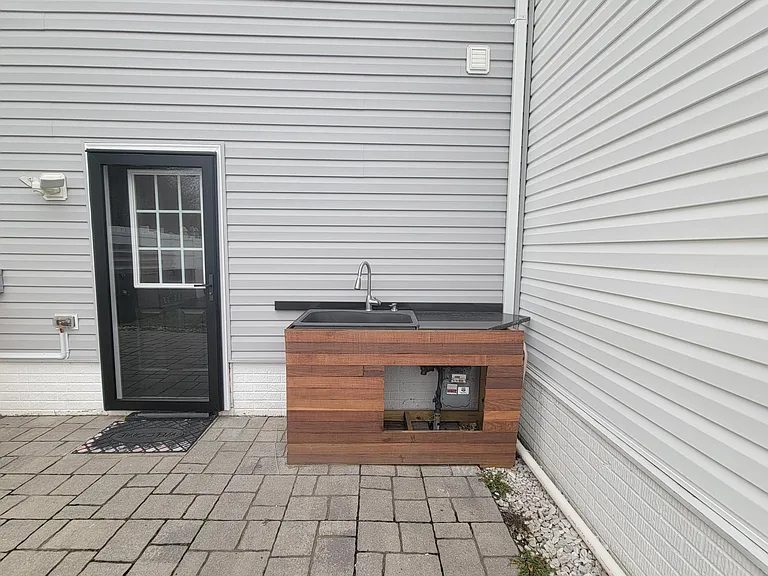 Outdoor sink