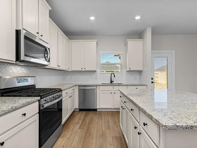 10807 Hickory Ln — Photo 8