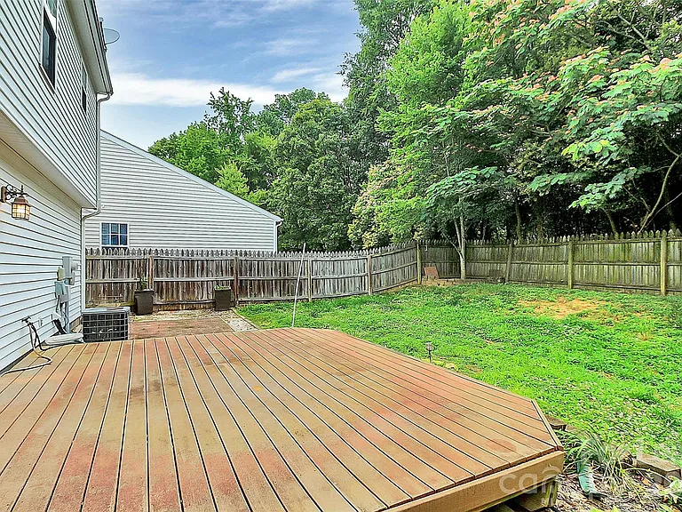 5227 Silabert Ave — Photo 30