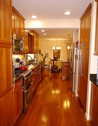3rd image of 4515 Exeter Street Annandale Va