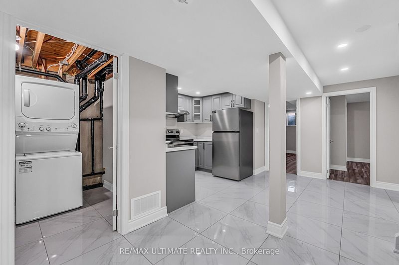 Brampton House for rent - 3 Bedrooms — photo 8