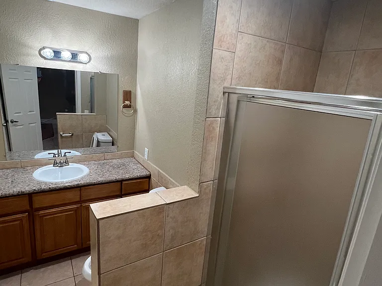 1253 Jefferson Ave #4 — Photo 13