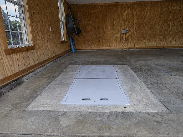 2256 Westwood Dr — Photo 31