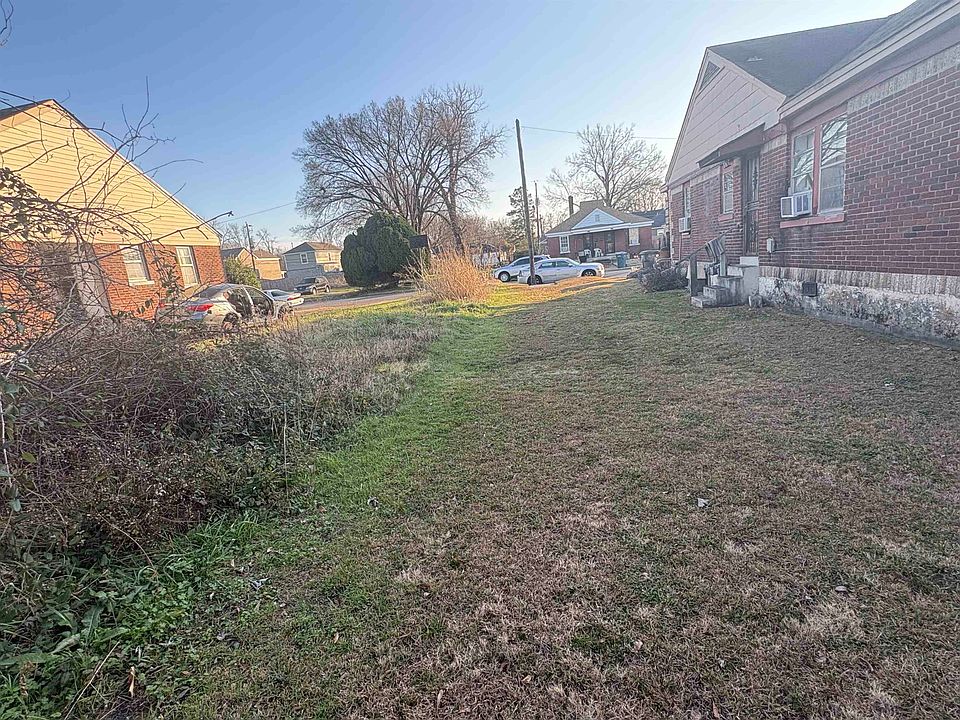 2nd image of 996 Marble Ave