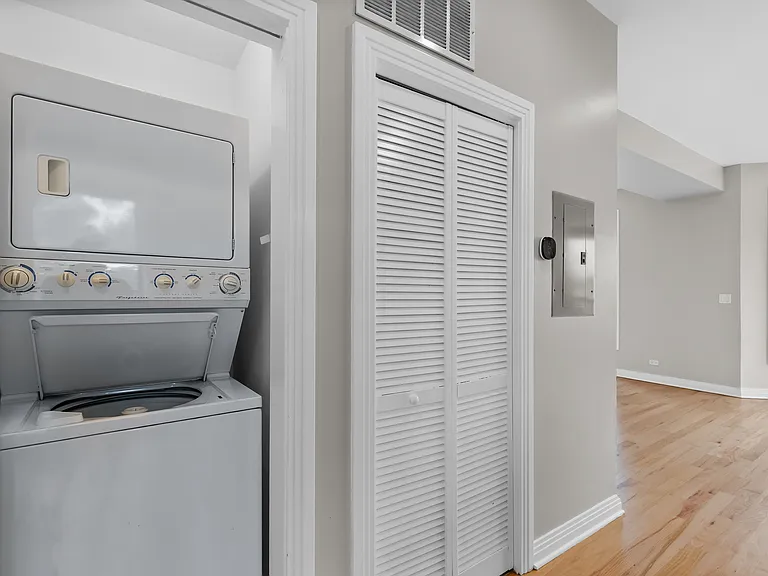 801 W Bradley Pl #3 — Photo 23