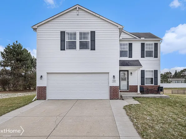 3103 Pine Run Dr, Swartz Creek, MI 48473
