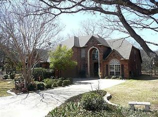 2 Muirfield Ct, Trophy Club, TX 76262