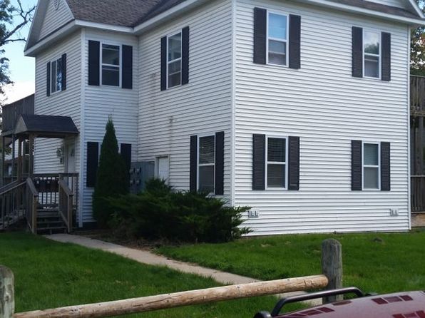 1121 Bemidji Ave NW #4