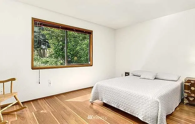2525 NE 95th St — Photo 11