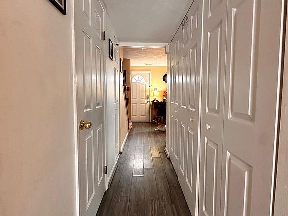 4th image of 28 Shelldrake Ct