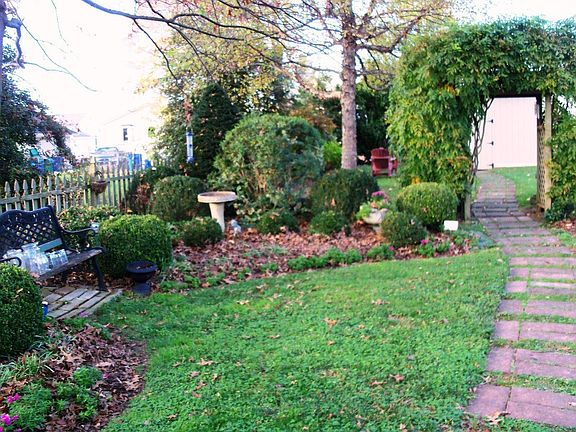 5th image of 841 Boyd Ave