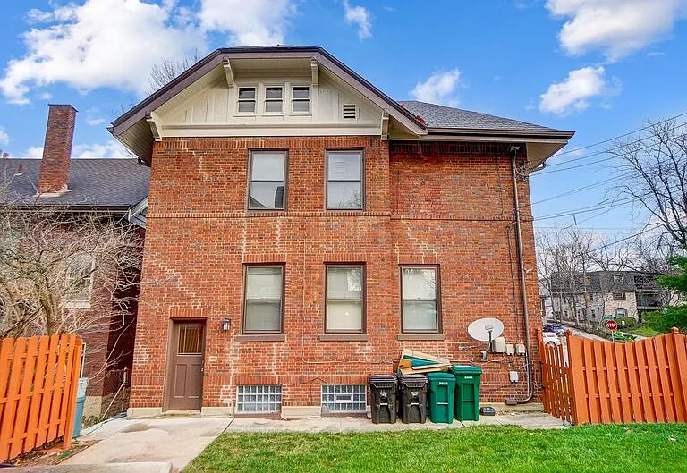 2881 Observatory Ave #2 — Photo 63