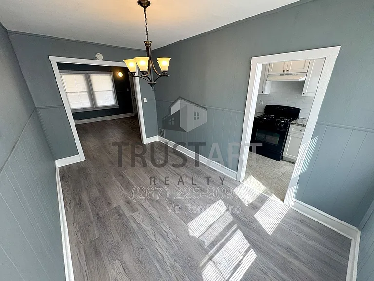2640 S Robinson St — Photo 4