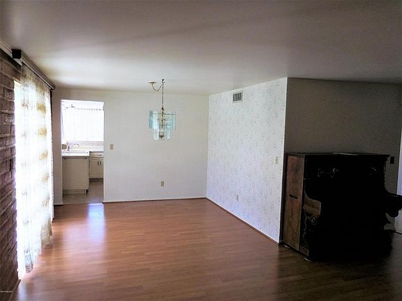 4th image of 8716 E Kenyon Dr