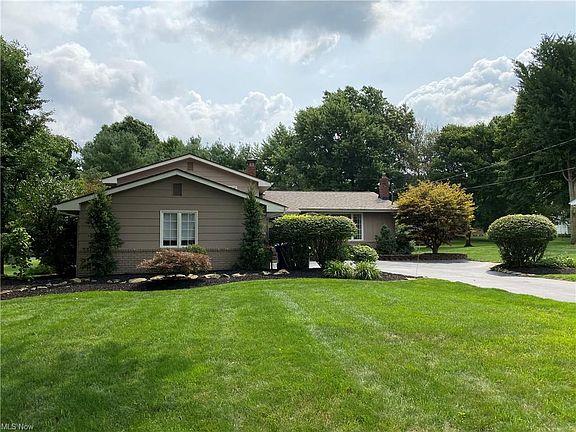 2nd image of 8143 Bendemeer Dr