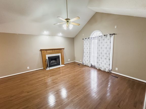 3rd image of 2558 Elkmont Dr