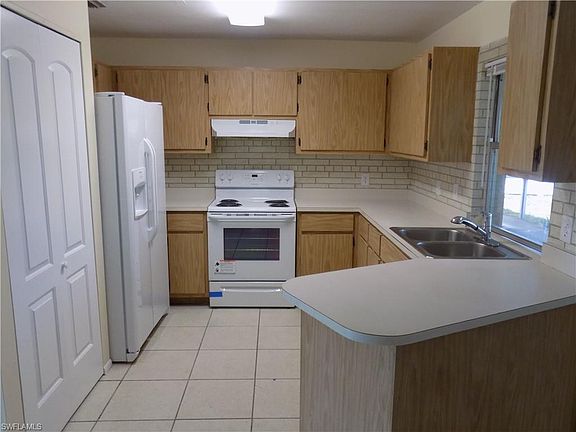 5th image of 1123 SE 14th St