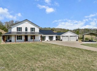 963 Lane Dr, Friendsville, TN 37737
