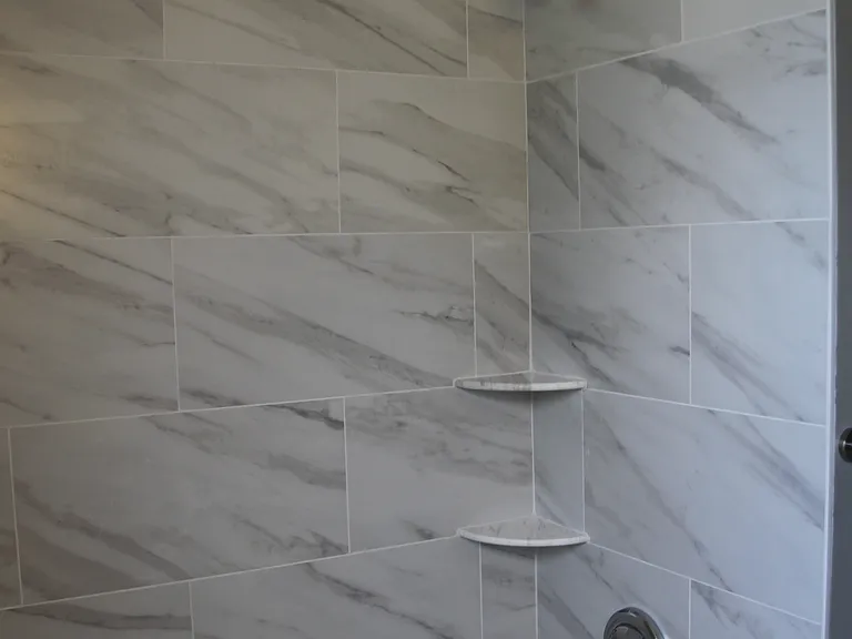 Upper unit shower