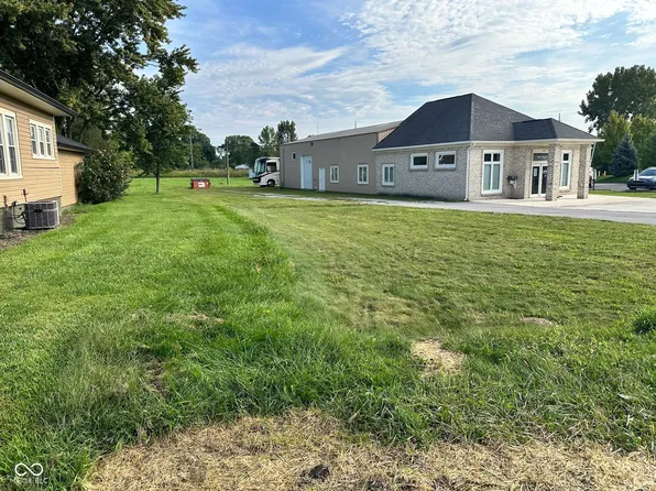 426 E Main St, Brownsburg, IN 46112