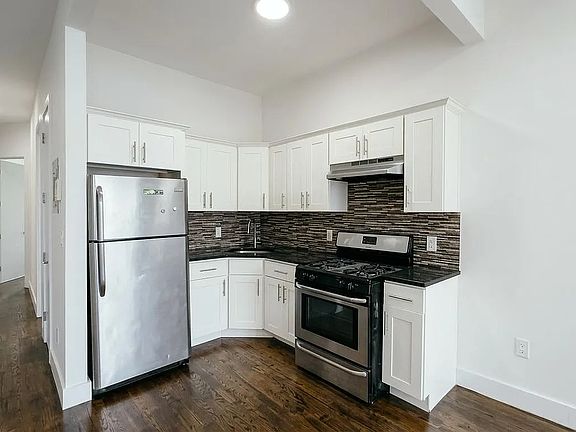 4th image of 1345 Bushwick Ave APT 3R