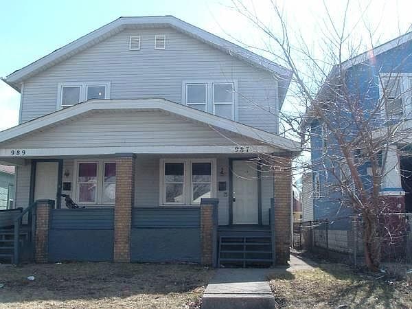 1st image of 987-989 E 15th Ave