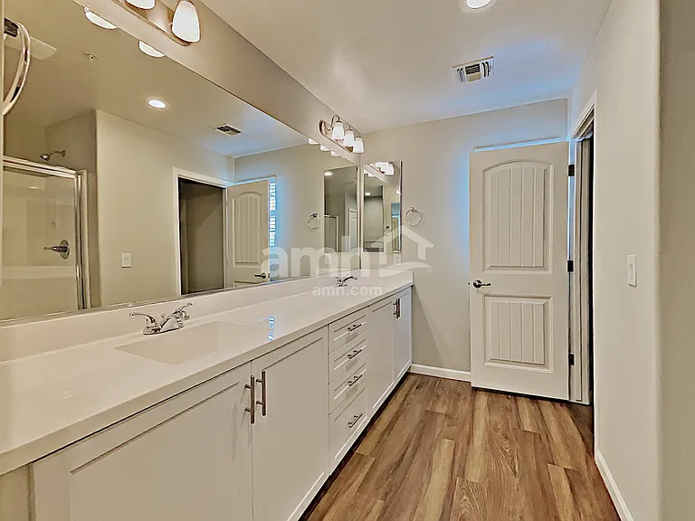 20747 W Maiden Ln — Photo 11