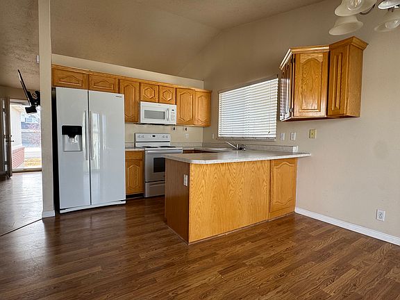 3rd image of 5803 S Impressions Dr