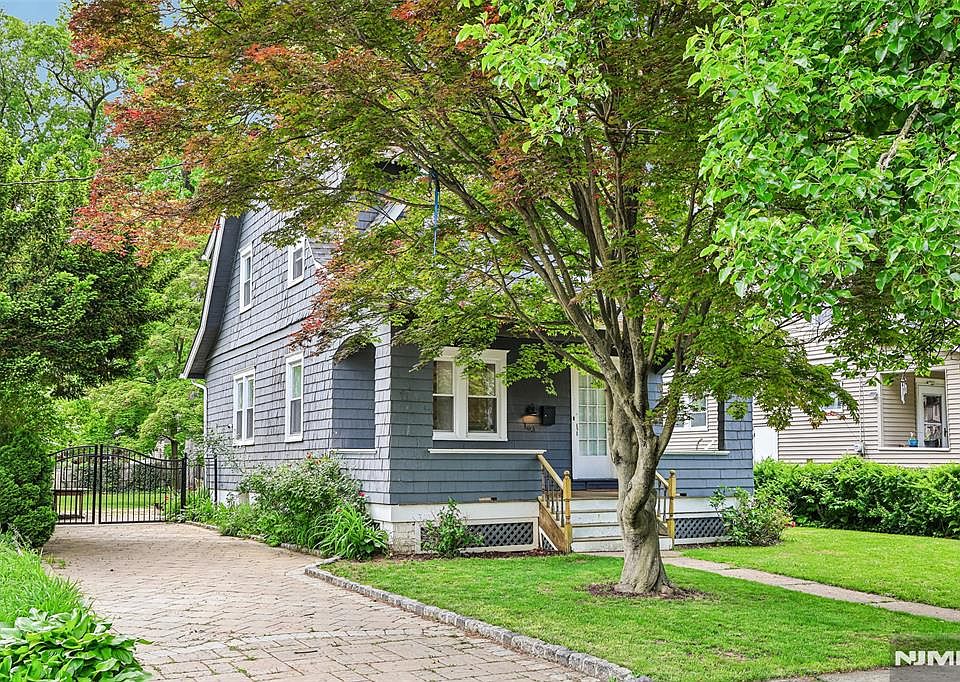 1st image of 163 Poplar Avenue